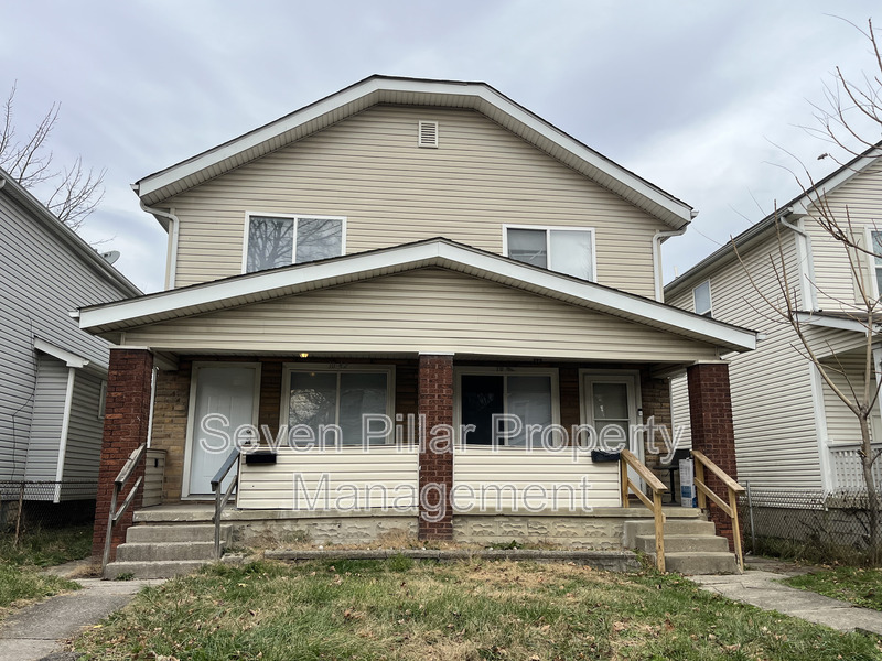 Front of 1042 E 16th Ave